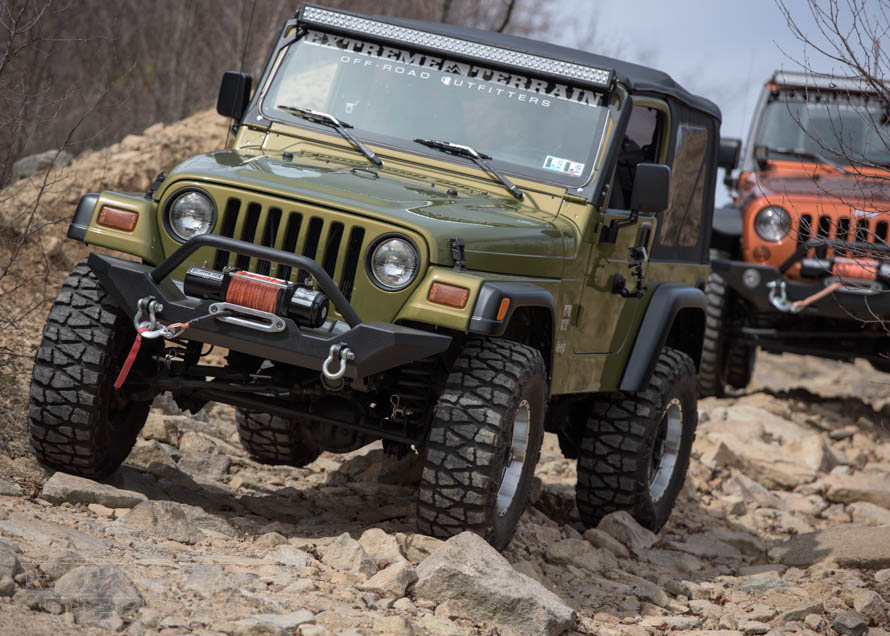 Does Jeep Sahara Have Lockers 